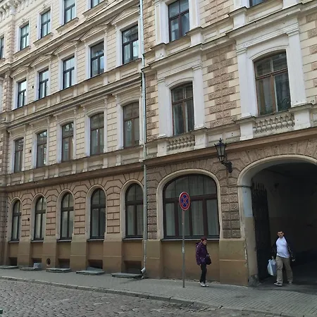 In The Heart Of Old Apartamento Riga